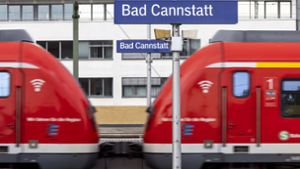 Vorfall in Bad Cannstatt: Polizisten am Bahnsteig attackiert – Zeugen gesucht